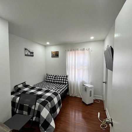 #1 Convvy-Nient Residence! 多伦多 外观 照片