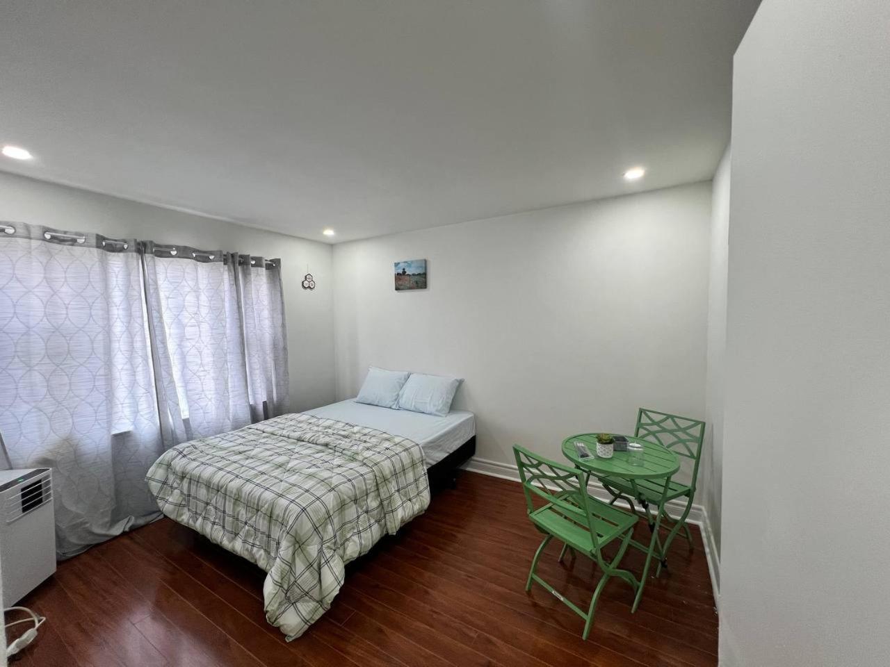 #1 Convvy-Nient Residence! 多伦多 外观 照片