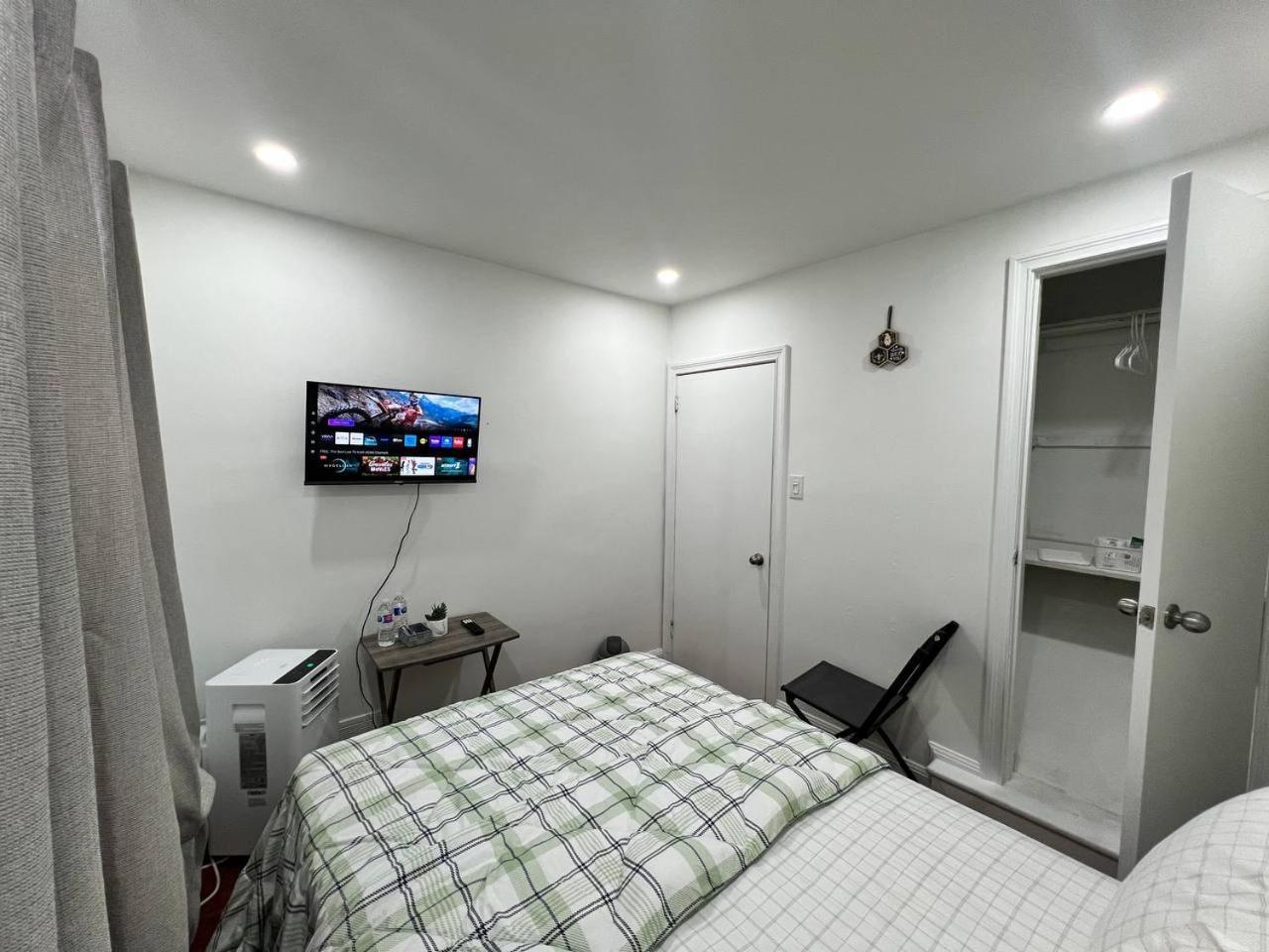 #1 Convvy-Nient Residence! 多伦多 外观 照片